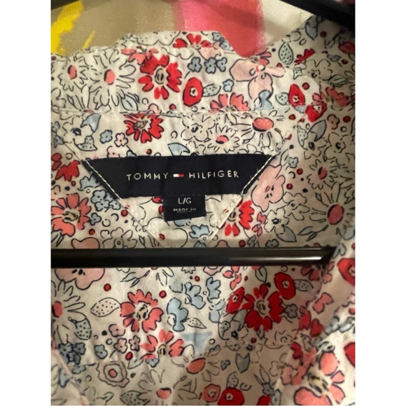 Floral short sleeve button down - Picture 3 of 3